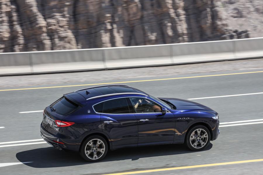  Maserati Levante S Q4 GranLusso 2017 года  (WW) (фото 32 из 47)